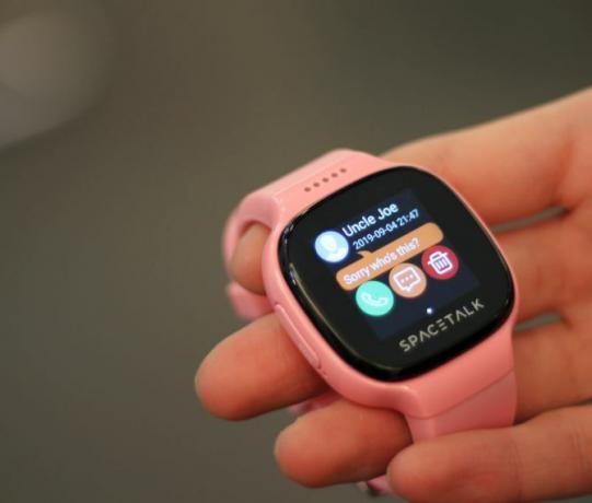 spacetalk este un smartwatch pentru copii