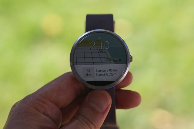 Motorola Moto 360 Android Wear Smartwatch Review și Giveaway motorola moto 360 recenzie pentru Android purtând smartwatch 7