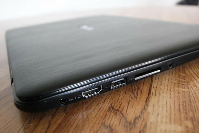 asus chromebook c300 - porturi