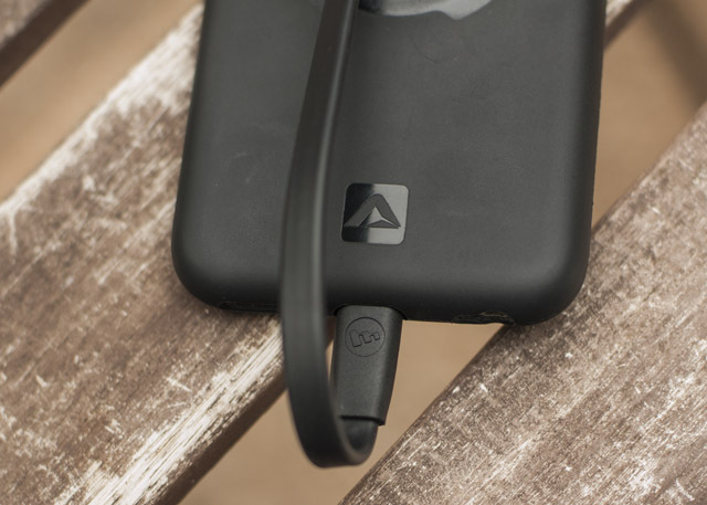 Lightning Cable Review Review Round-Up mophie3