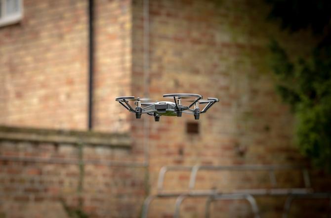 DJI Tello: The Cutest Little Drone Ever și doar 99 USD Tello 1