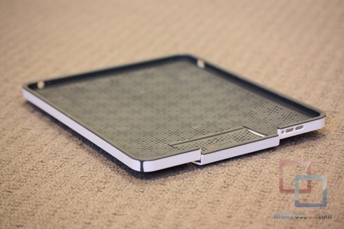 MakeUseOf Review & Giveaway: Husa pentru iPad CandyShell de Speck IMG 2126