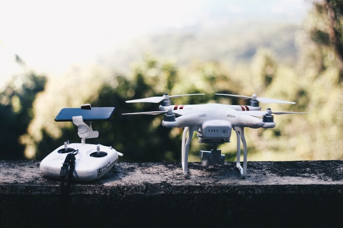 Dronă pentru consumator Quadcopter cu telecomandă