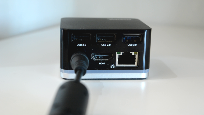 Porturi USB, HDMI, Ethernet pe stația de andocare USB-C