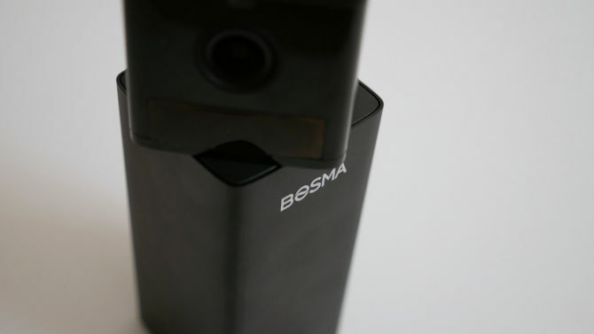 Recenzie Bosma X1: o cameră decentă de securitate pentru interior, care lipsește un cap polonez Bosma X1