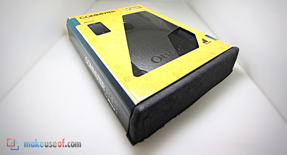 Giveaway: iPhone 4 Defender (+ Case de comutare de Otterbox) commuter1