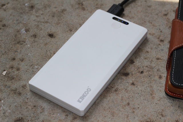 Kinkoo Infinite One Review Portable Battery Review și Giveaway kinkoo infinit un review 1