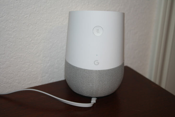 Cum să configurați și să utilizați Google Home google home spate