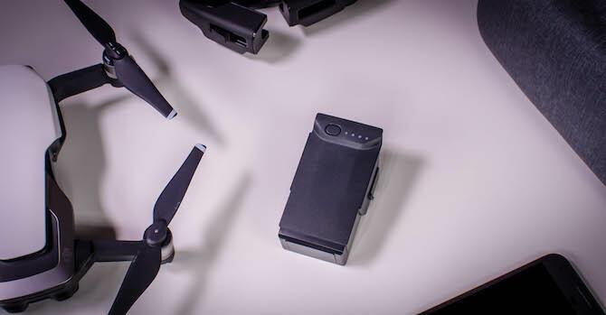 DJI Does It Again: Mavic Air Review Baterie Mavic Air