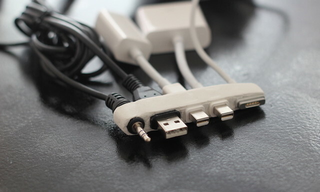 Macbook-cable-dezordine-sugru-hub plug-