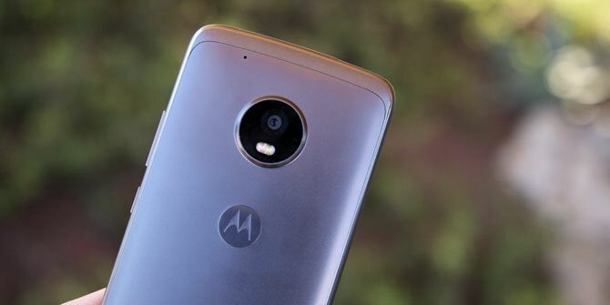 Recenzie Moto G5 Plus: Moto solid 5 cu telefon mediu