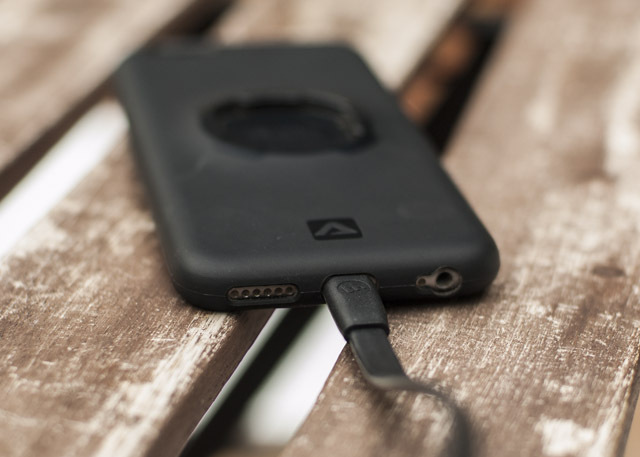 Lightning Cable Review Review Round-Up mophie2