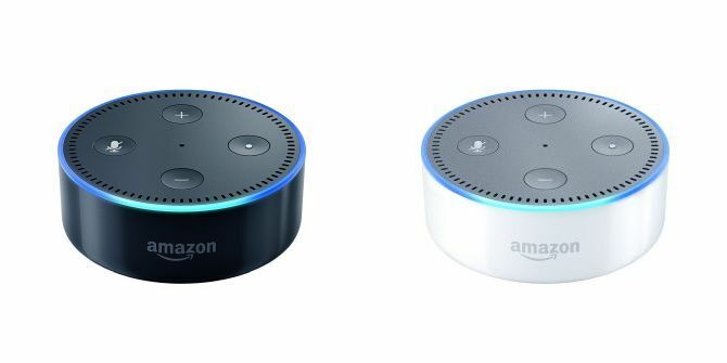 Samsung SmartThings: Viitorul caselor inteligente? Amazon Echo Dot alb și negru